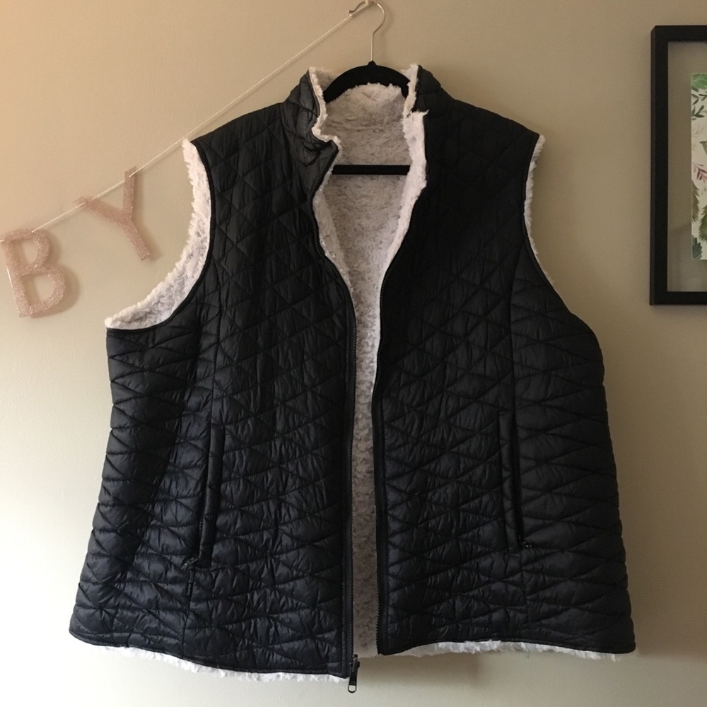 Steve Madden Insulated Thermal Fleece Vest